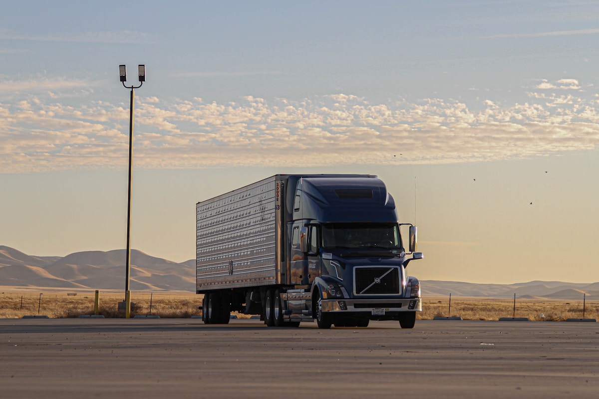 BAYSHORE EQUITY LLC tractor and dry van trailer